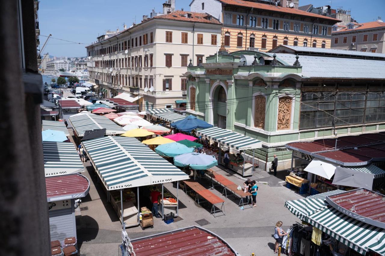 Market Inn - Zagrebacka リエカ エクステリア 写真