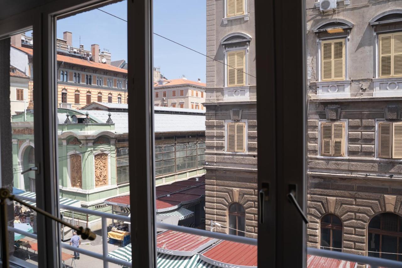 Market Inn - Zagrebacka リエカ エクステリア 写真